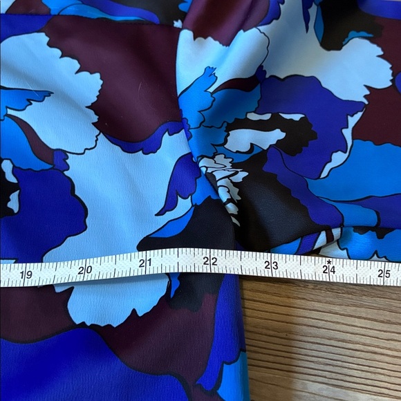 Who What Wear 2 Piece Set Button up & Joggers Blue multi Floral Size L NWT - Picture 11 of 16